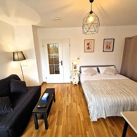 Apartman Europarc - 2mn Metro 8 - Paris Créteil